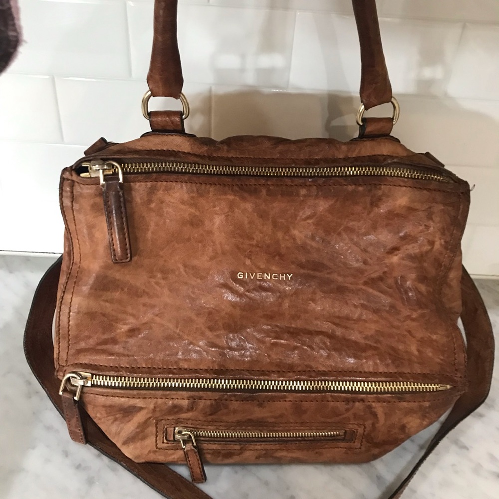 Givenchy Pandora